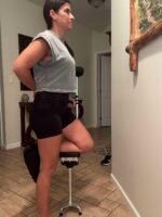 Support Way Under Arm Aluminum Pain Free Knee Crutch with Widened Base